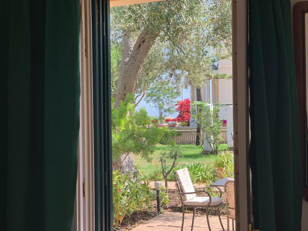 Villino Eleonora Bed & Breakfast Parghelia Dış mekan fotoğraf