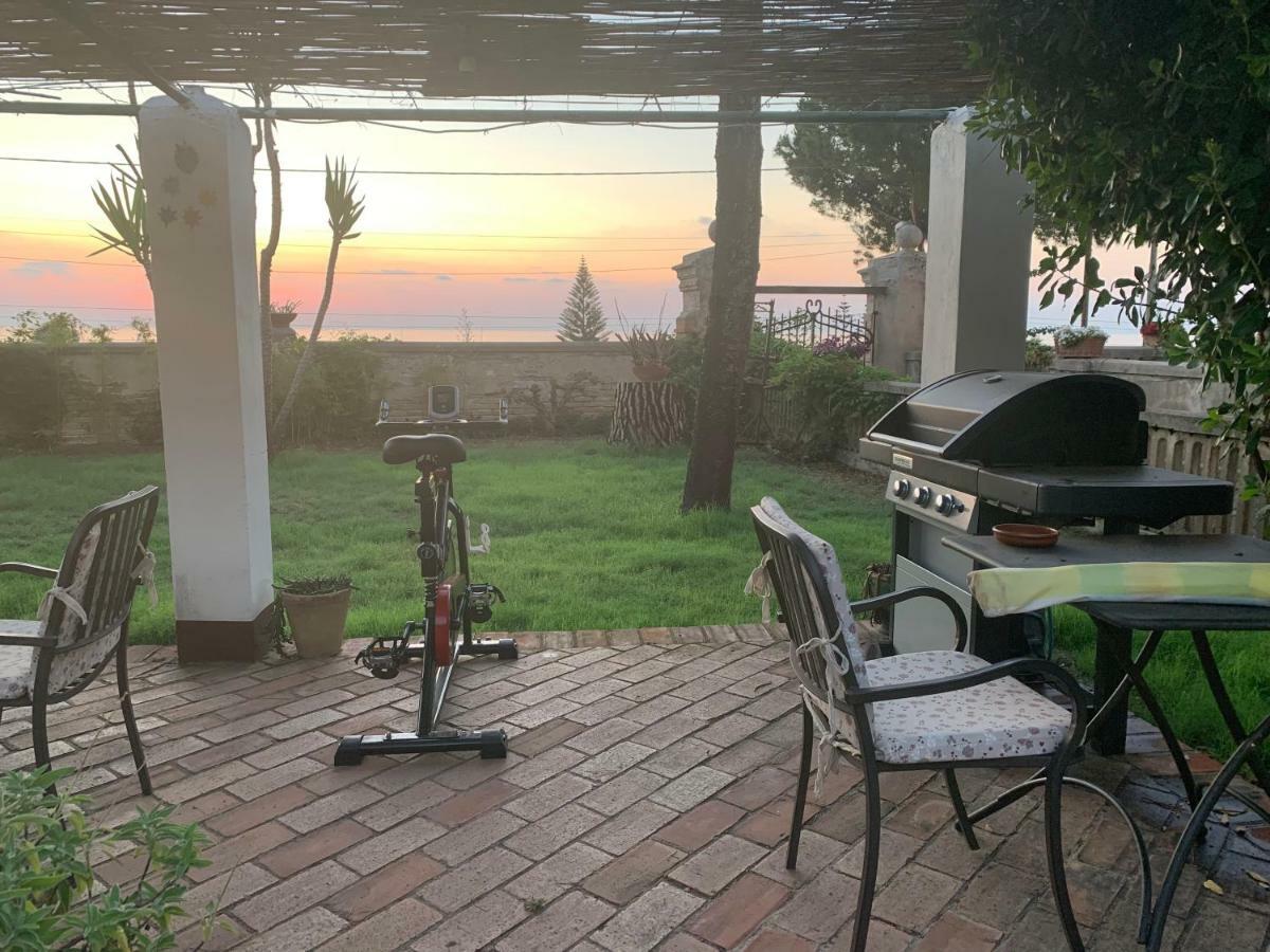 Villino Eleonora Bed & Breakfast Parghelia Dış mekan fotoğraf