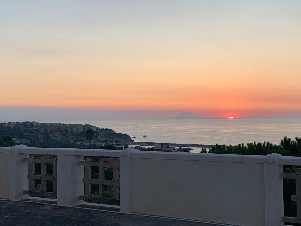 Villino Eleonora Bed & Breakfast Parghelia Dış mekan fotoğraf