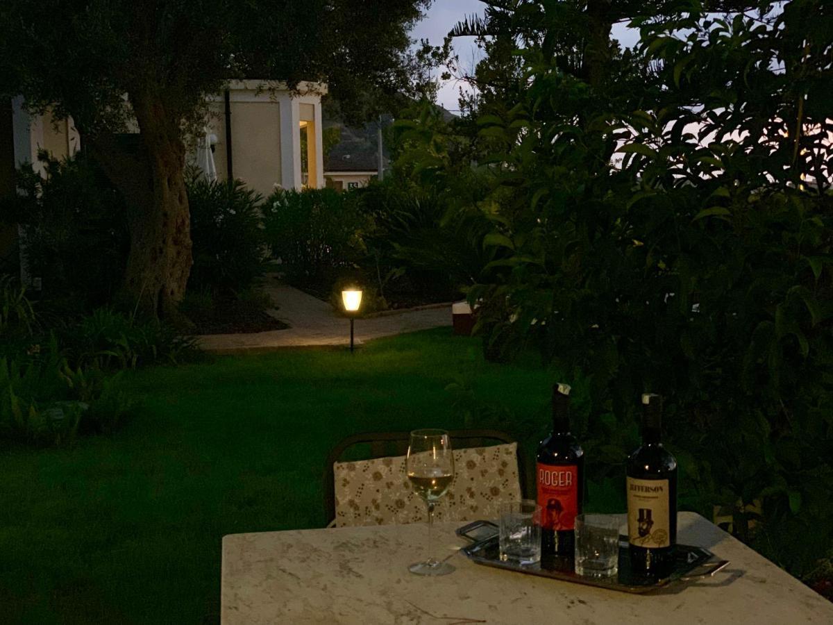 Villino Eleonora Bed & Breakfast Parghelia Dış mekan fotoğraf